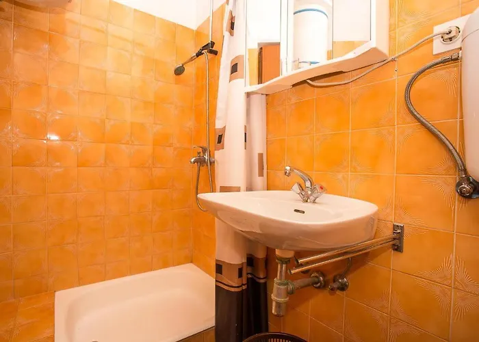 Mlacovic Pensión 3*