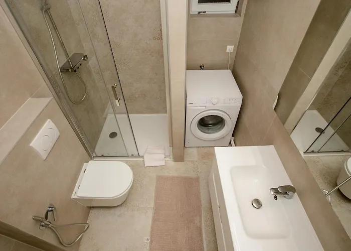 Mlacovic Pensión Palit