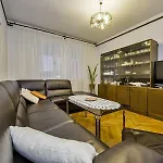 Pensionat Apartments Mlacovic Palit