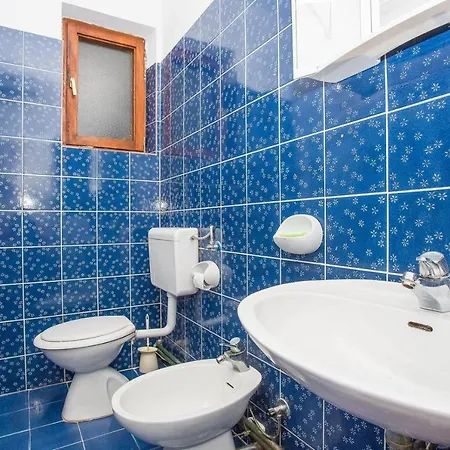 Apartments Mlacovic 3* Palit